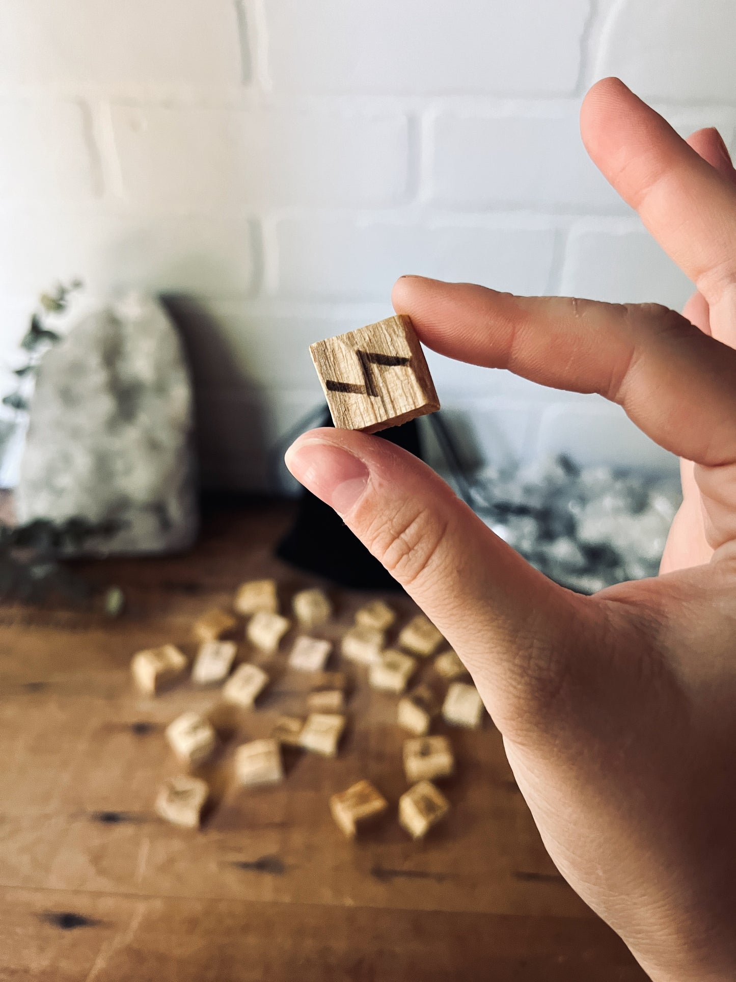 Palo Santo Rune Set