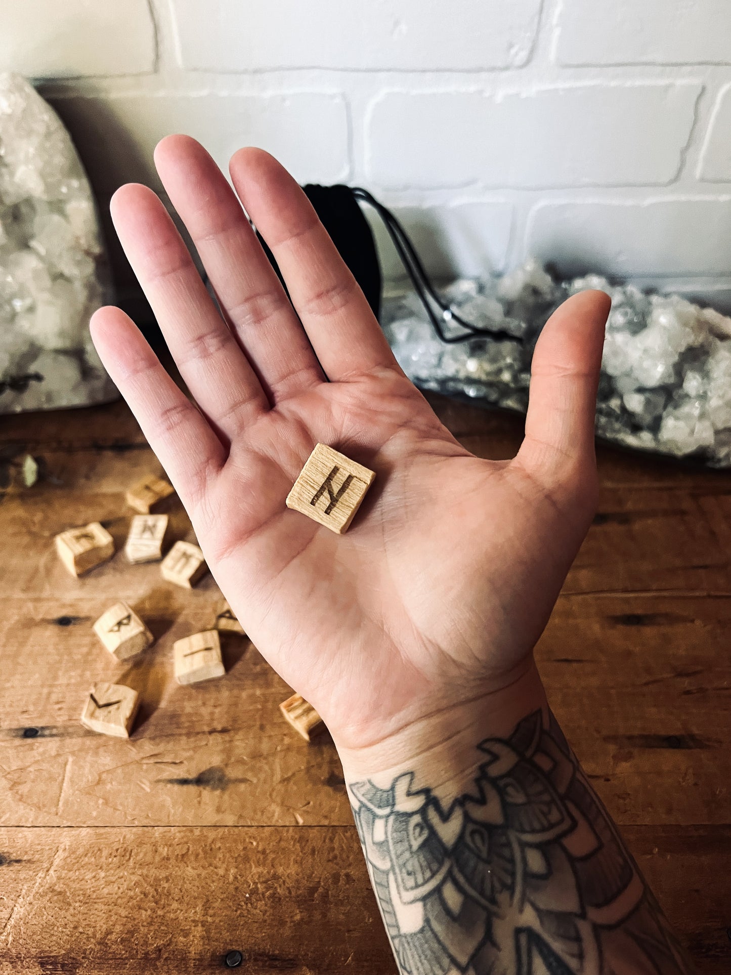 Palo Santo Rune Set