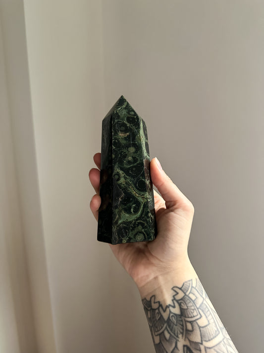 This gorgeous Kambaba Jasper Tower is a perfect addition to your crystal collection or a gift for a fellow Crystal Lover.