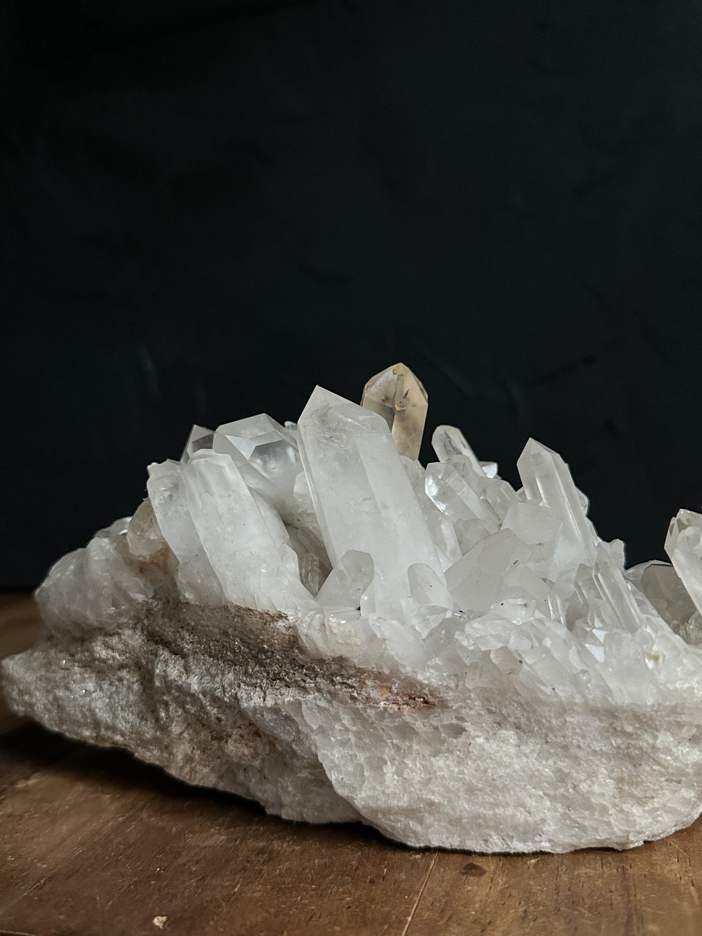 Quartz Cluster Formation