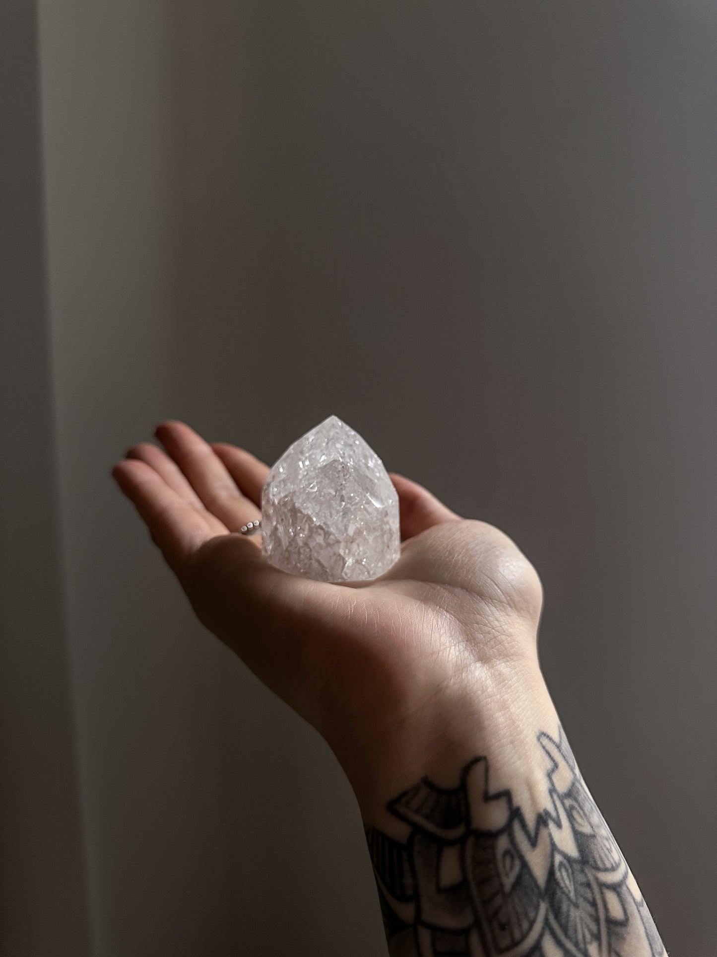 Fire and Ice Quartz Tower, Crackle Quartz Point