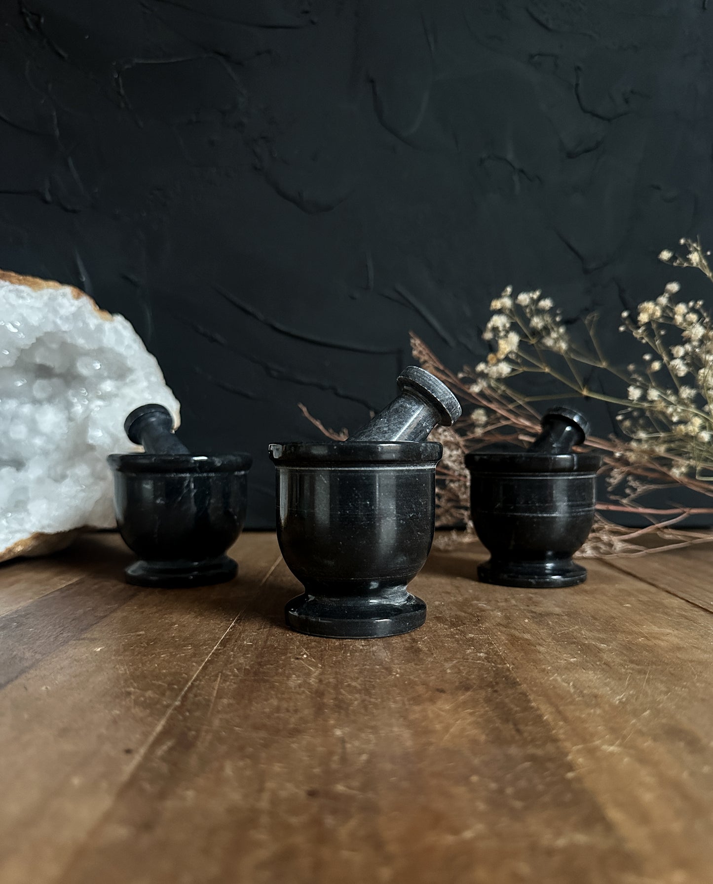 Mortar and Pestle, Black Jade