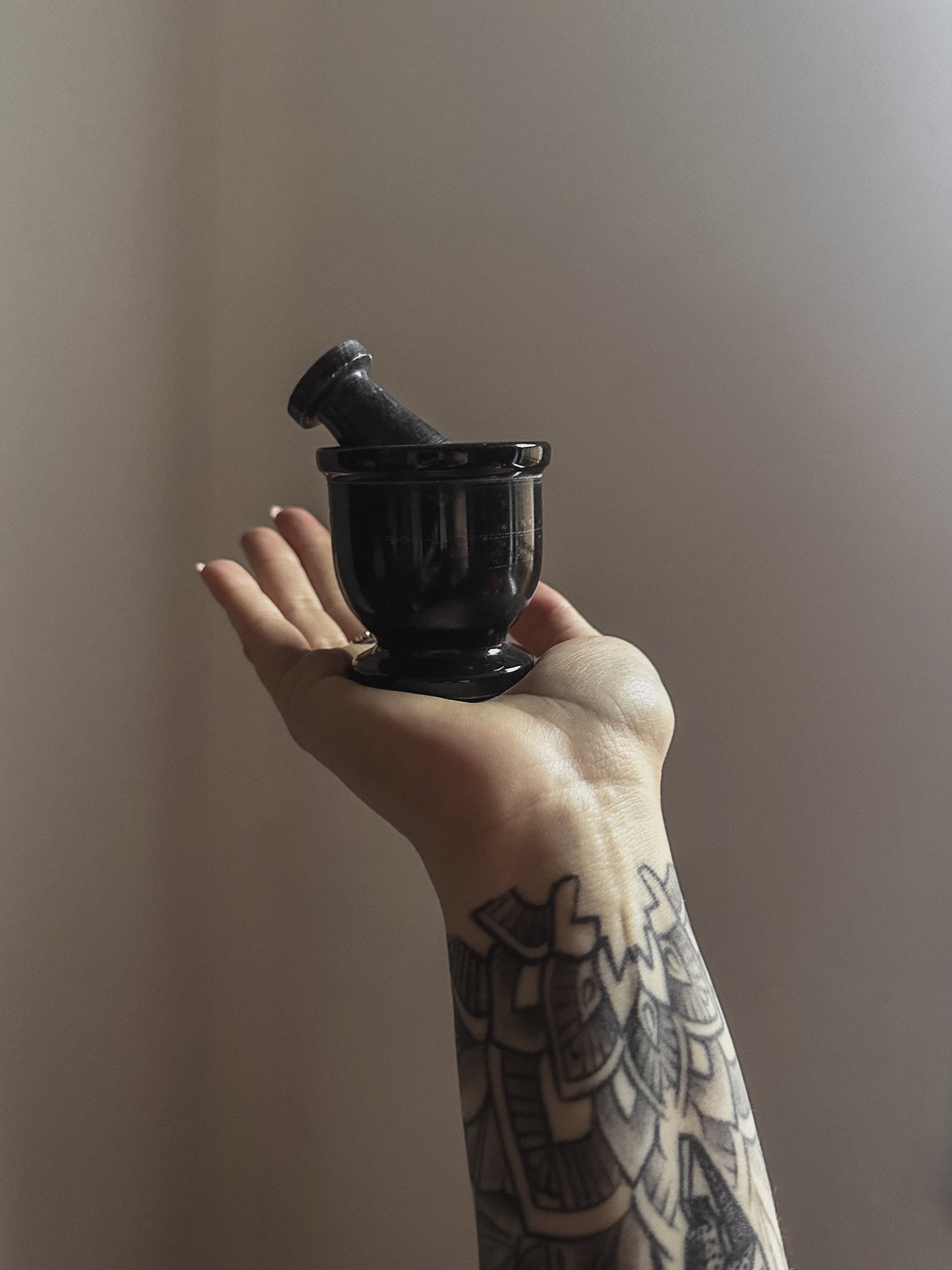 Mortar and Pestle, Black Jade