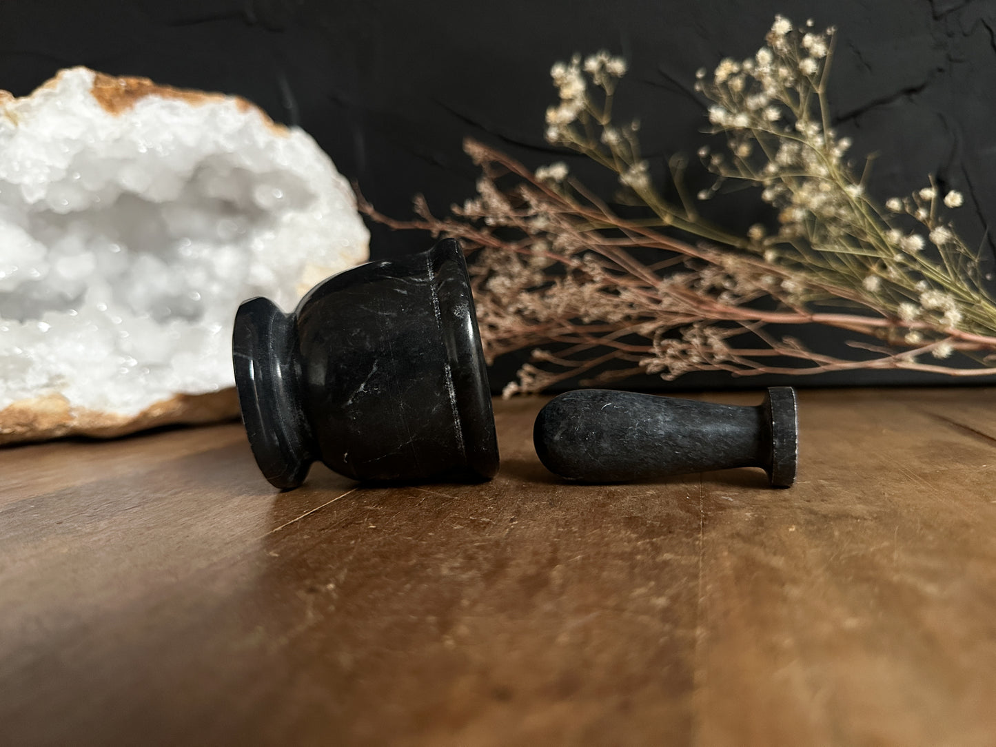 Mortar and Pestle, Black Jade