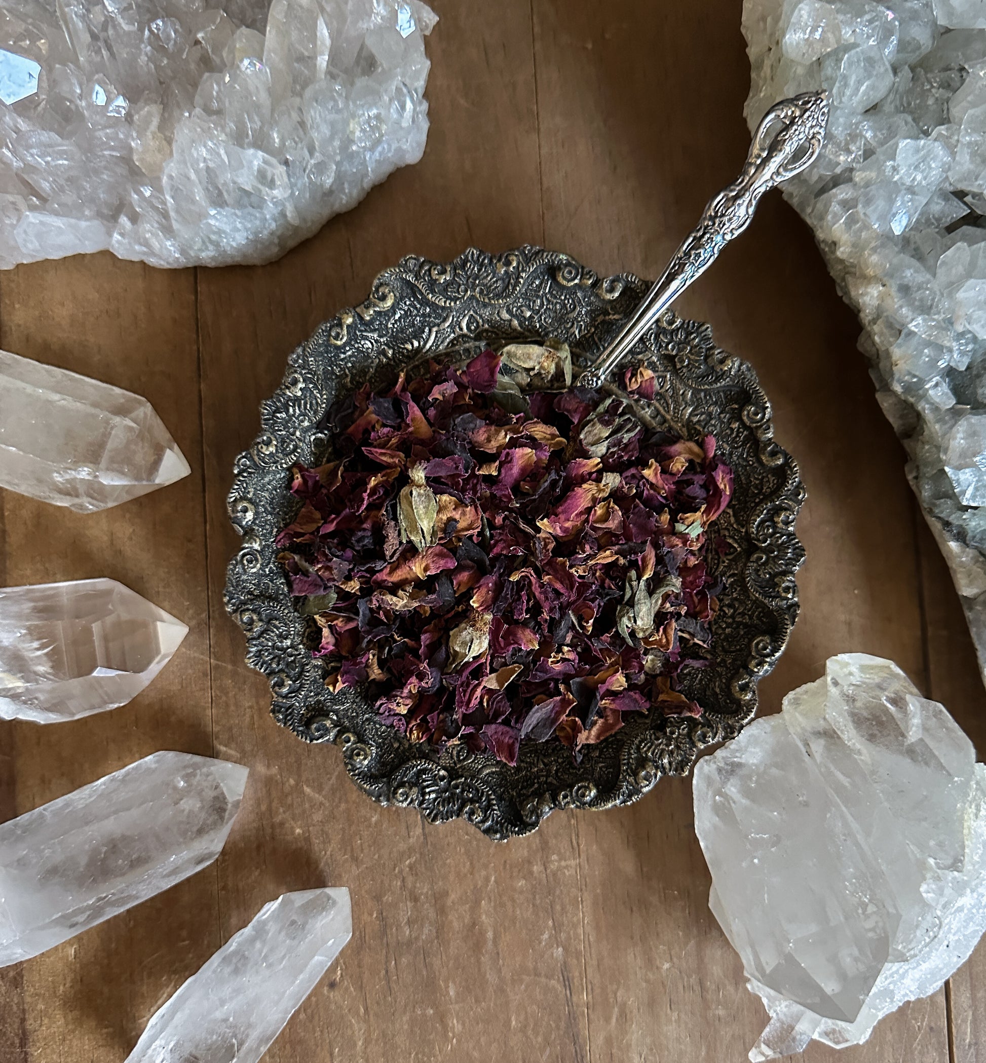Meditate with red rose petals & buds to soothe emotional wounds, release grief, and cultivate self-love and acceptance.