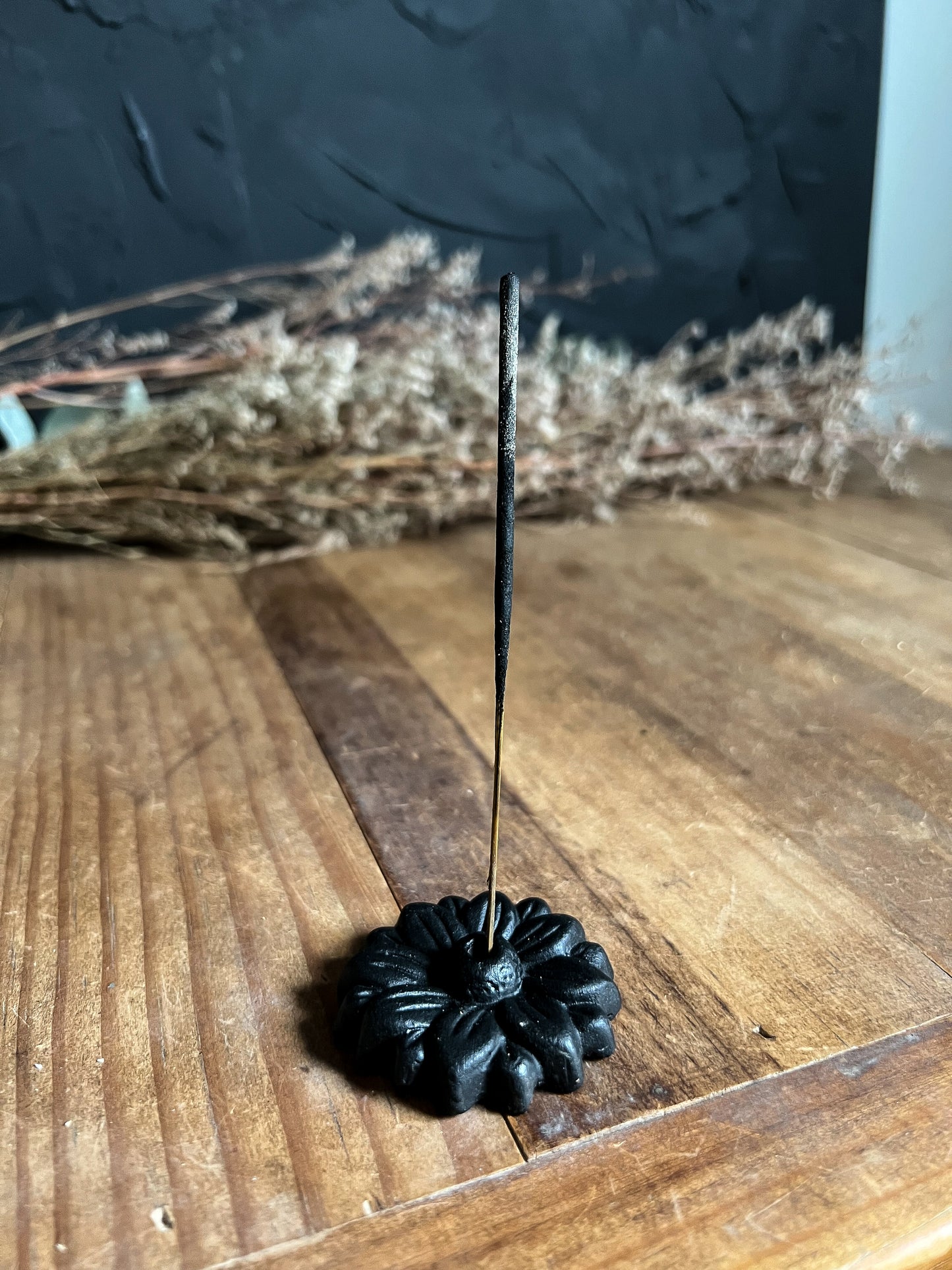 Black Flower Incense Holder