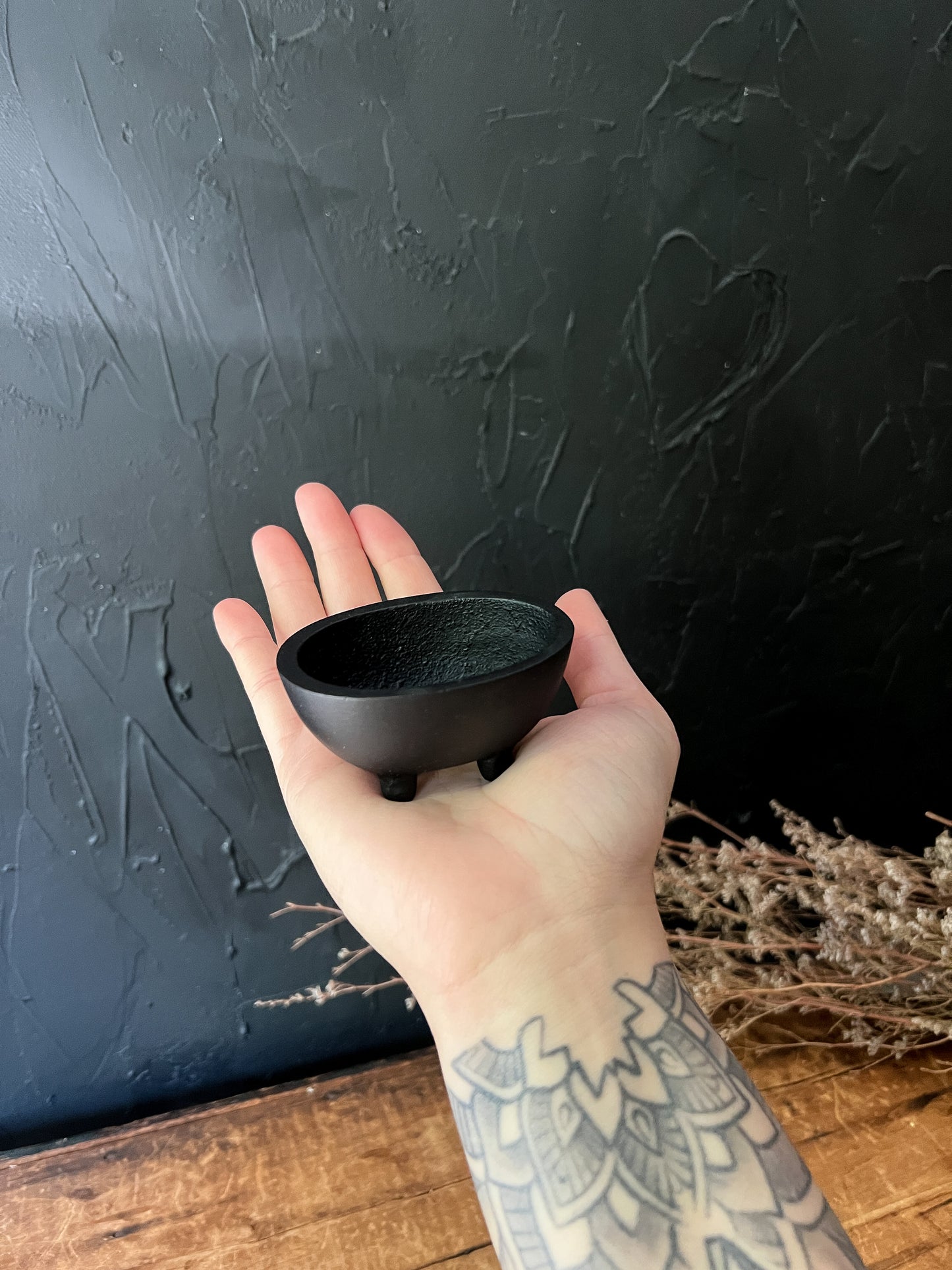 Black Cast Iron Oval Incense Dish