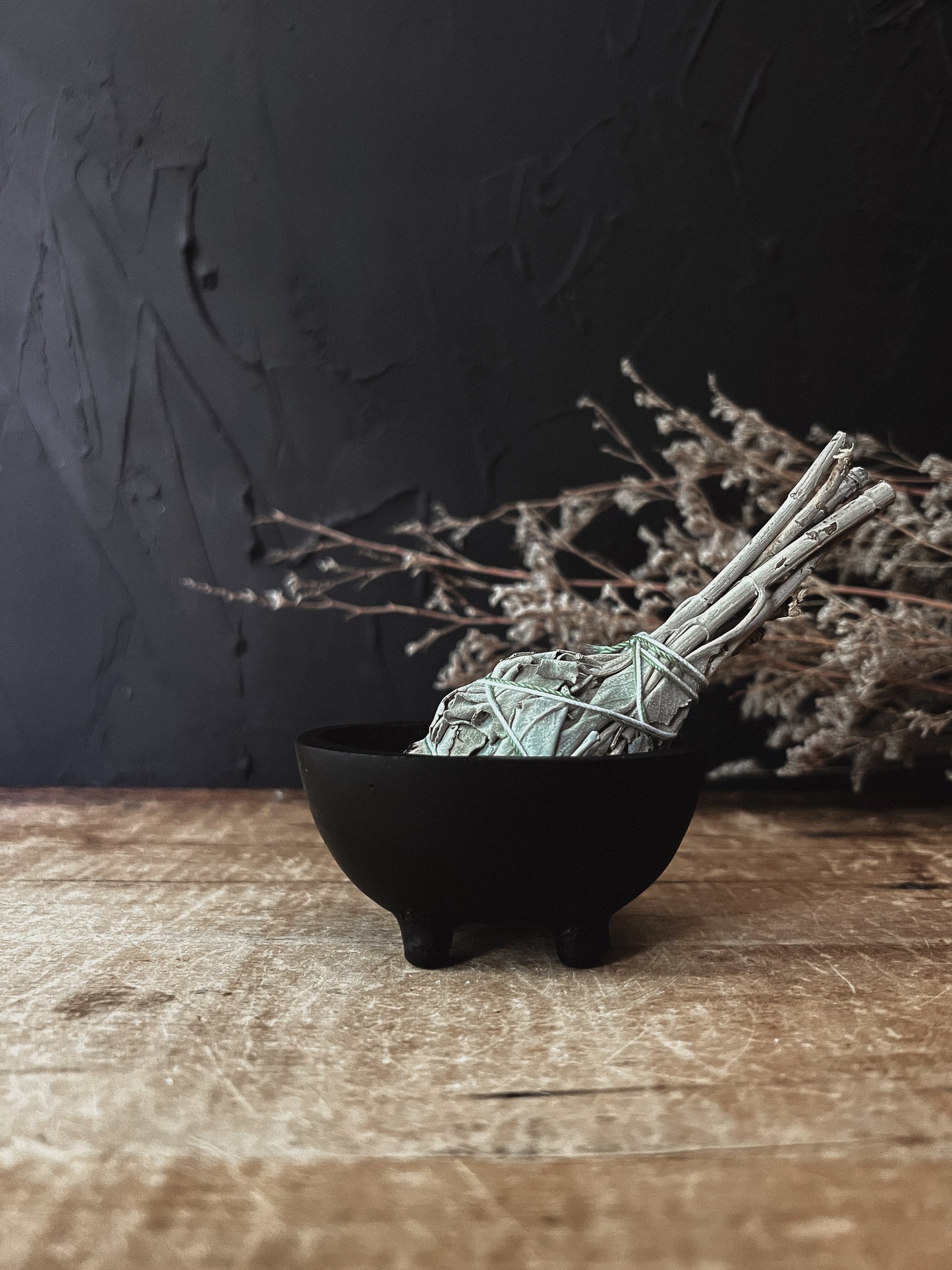 Black Cast Iron Oval Incense Dish