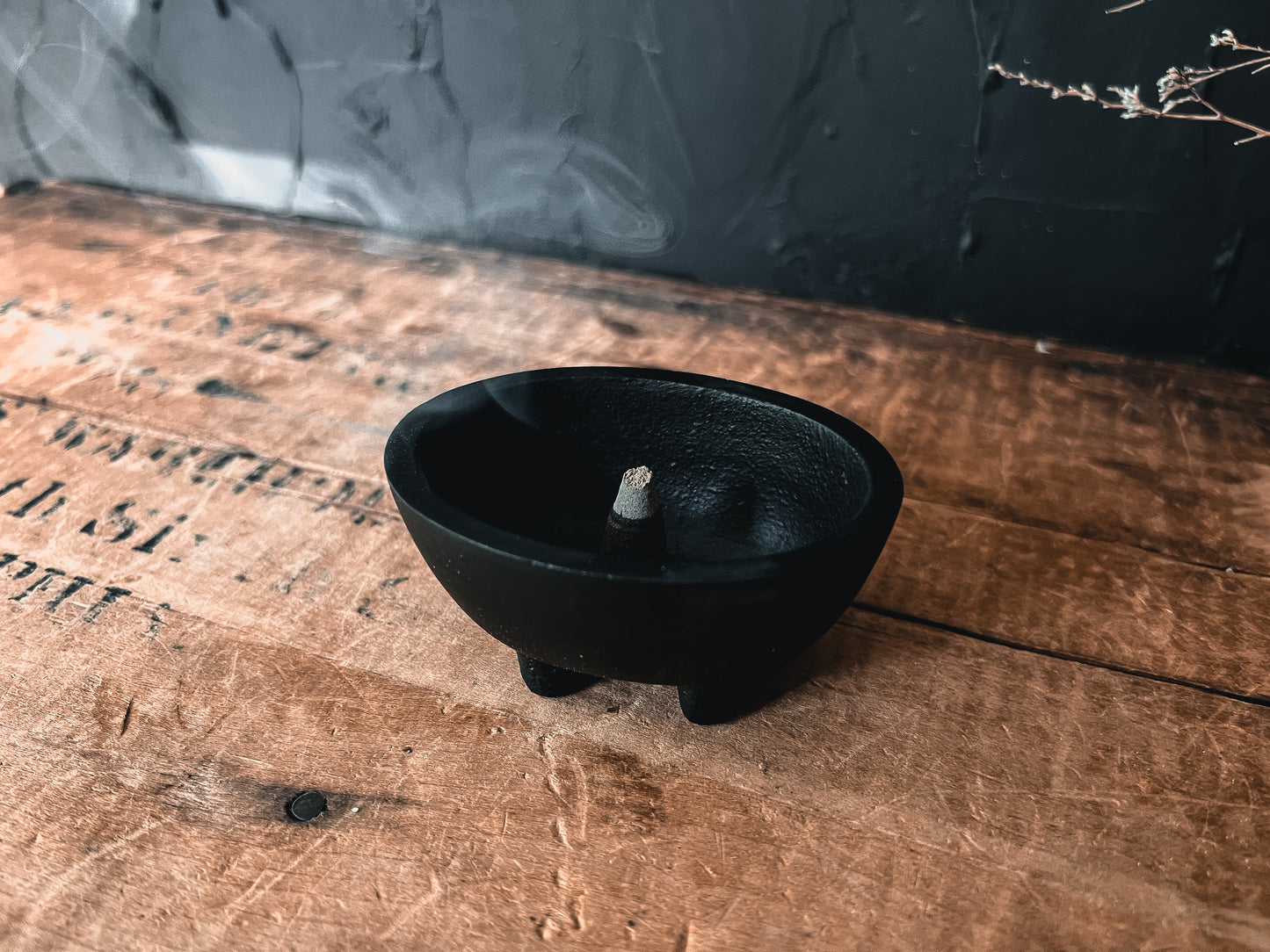 Black Cast Iron Oval Incense Dish