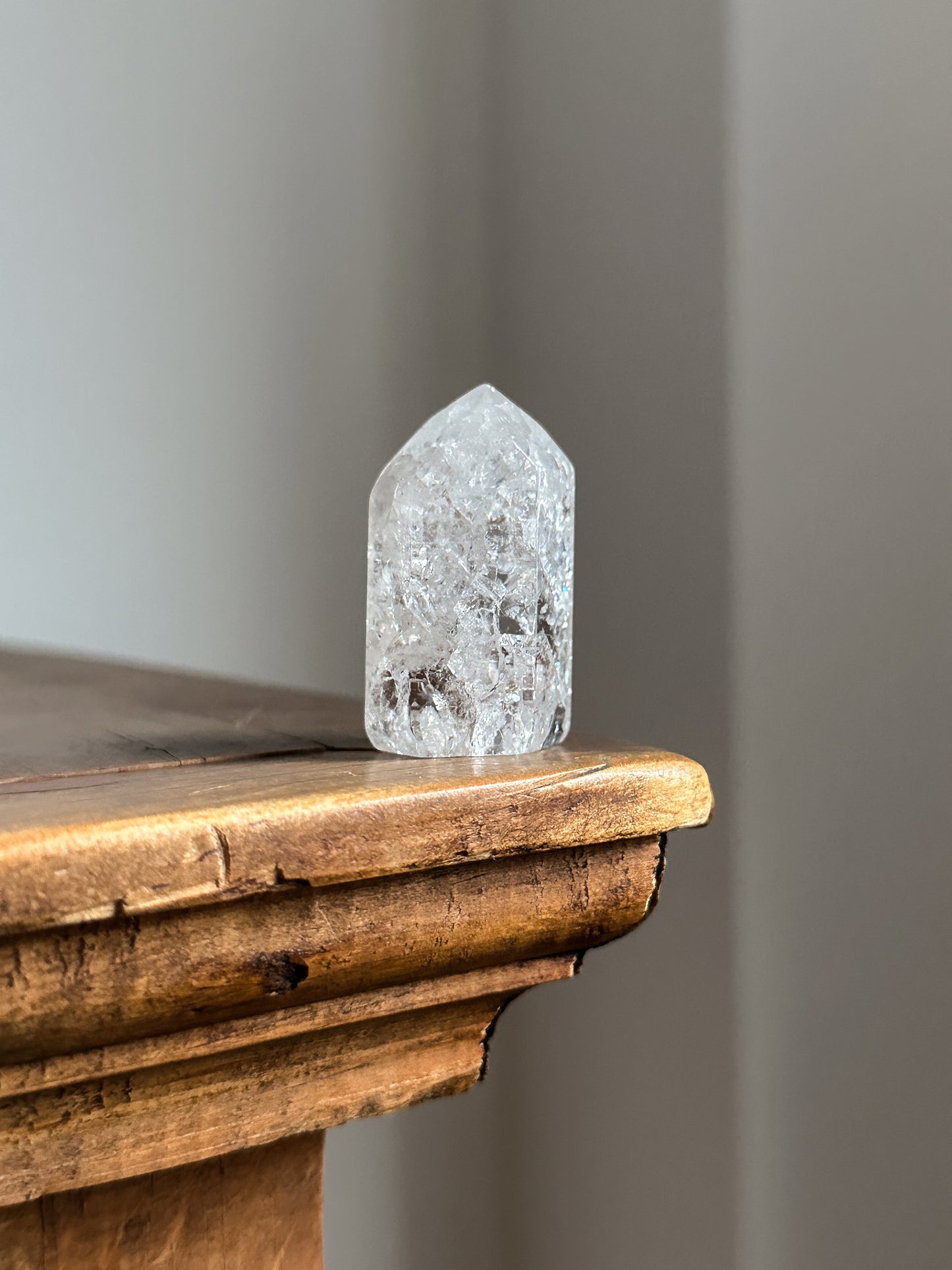 Fire and Ice Quartz Tower - Crackle Quartz 02