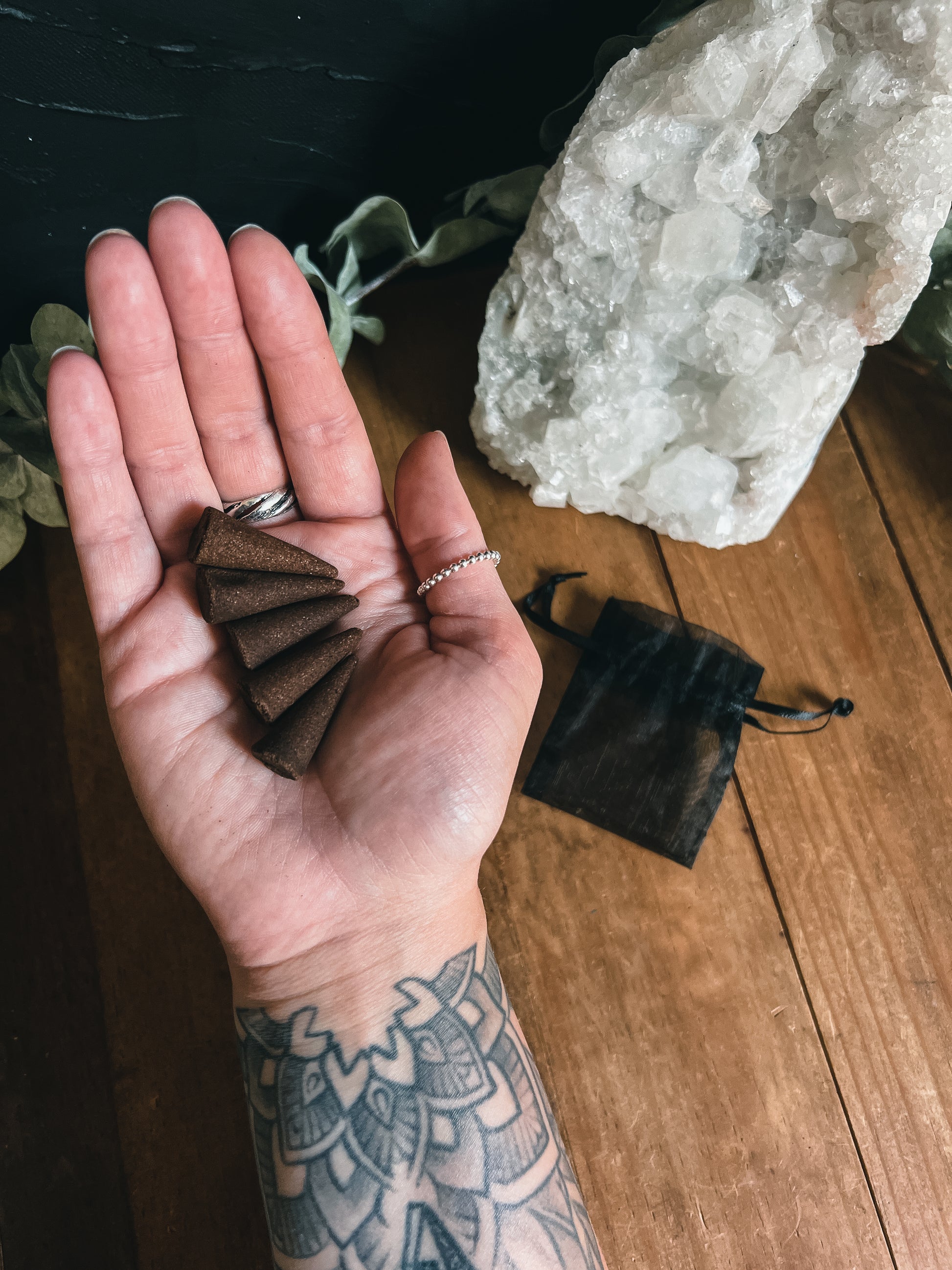 Immerse yourself in the mild and sweet aroma of our high-quality, all-natural incense cones. Perfect for your meditation space . 